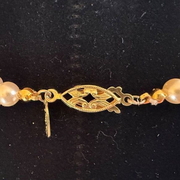 Vintage Napier faux ivory graduated pearl 3 strand twisted necklace 18" - Picture 6 of 8